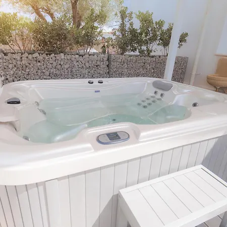 ベッド・アンド・ブレックファスト Capo Norax De Luxe Avec Jacuzzi A 250m De La プーラ