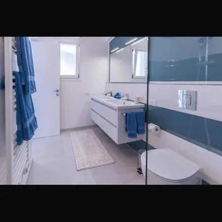 Capo Norax De Luxe Avec Jacuzzi A 250m De La Pula