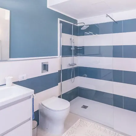 Capo Norax De Luxe Avec Jacuzzi A 250m De La Bed & Breakfast Pula